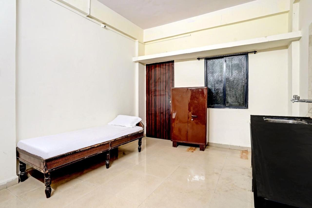 Amba Executive An Apartment Hotel Mundhva 외부 사진