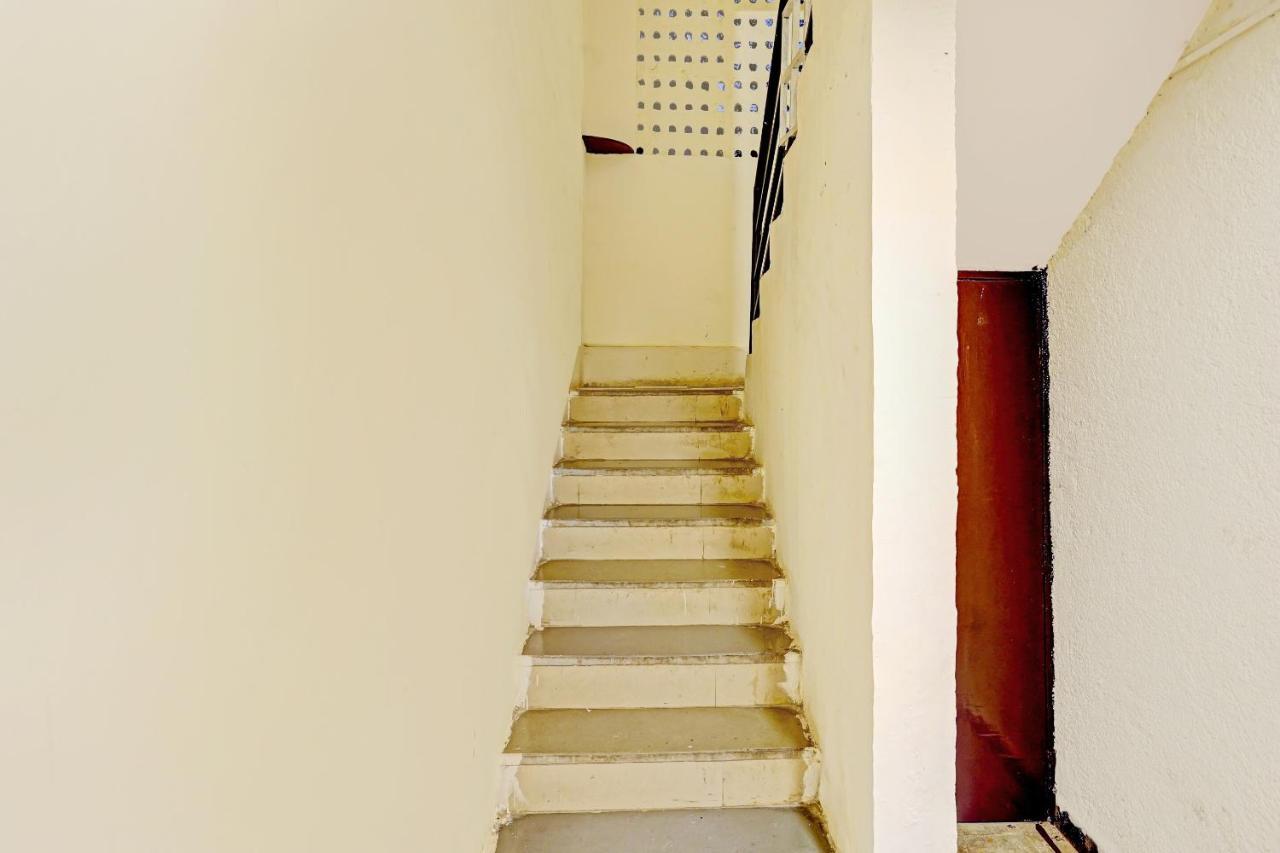 Amba Executive An Apartment Hotel Mundhva 외부 사진