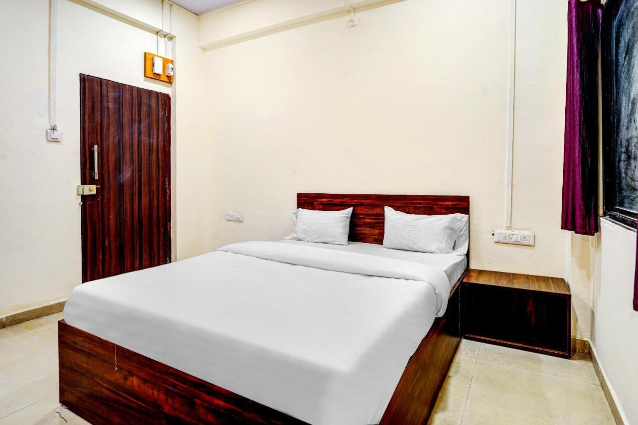 Amba Executive An Apartment Hotel Mundhva 외부 사진